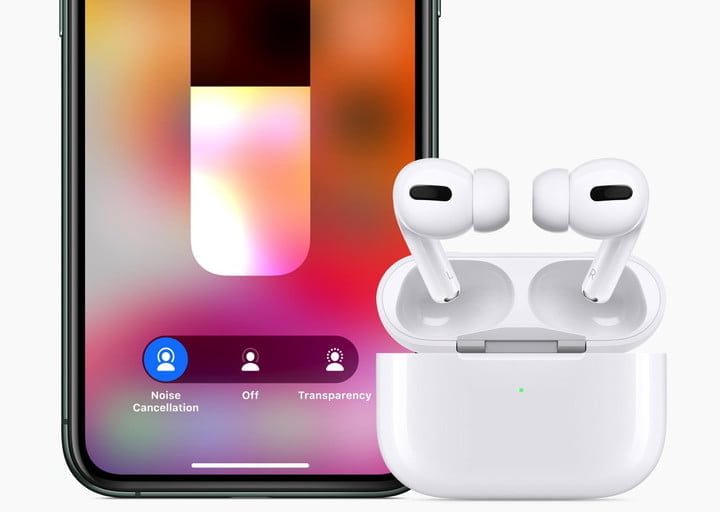 Celular en llamada junto a unos Airpods.