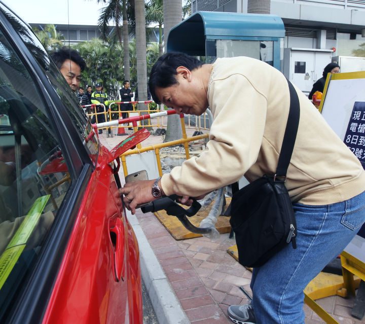 Un taxi eléctrico en China