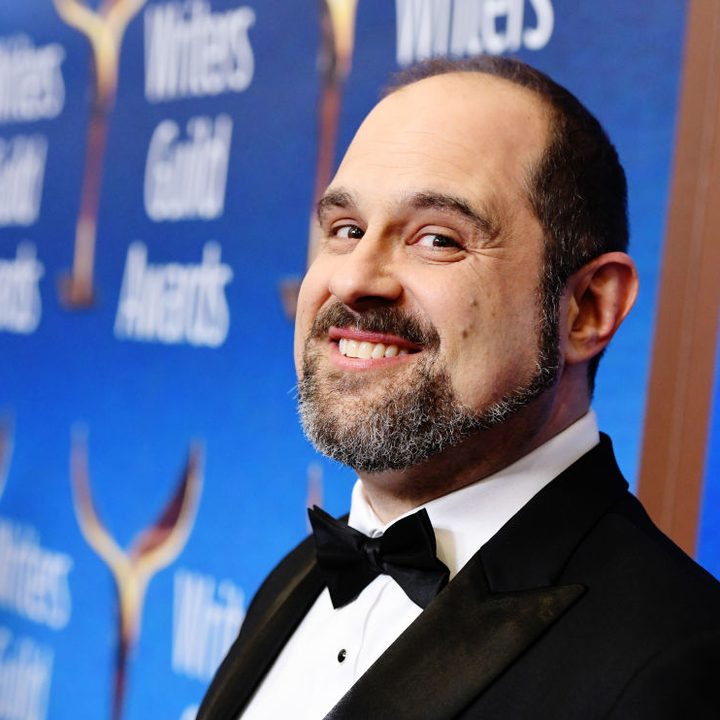 Una foto del productor y guionista Craig Mazin