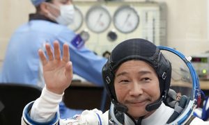 rusia envia multimillonario japones espacio yusaku maezawa