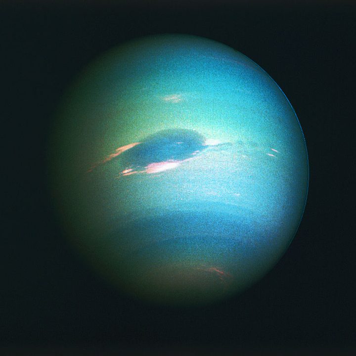 Una fotografía de Neptuno tomada por la sonda Voyager 2 en 1989
