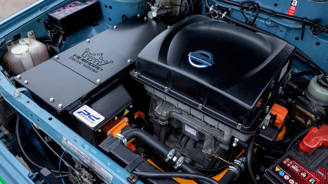 nissan electrifica compacto 35 anos newbird 13 jpg