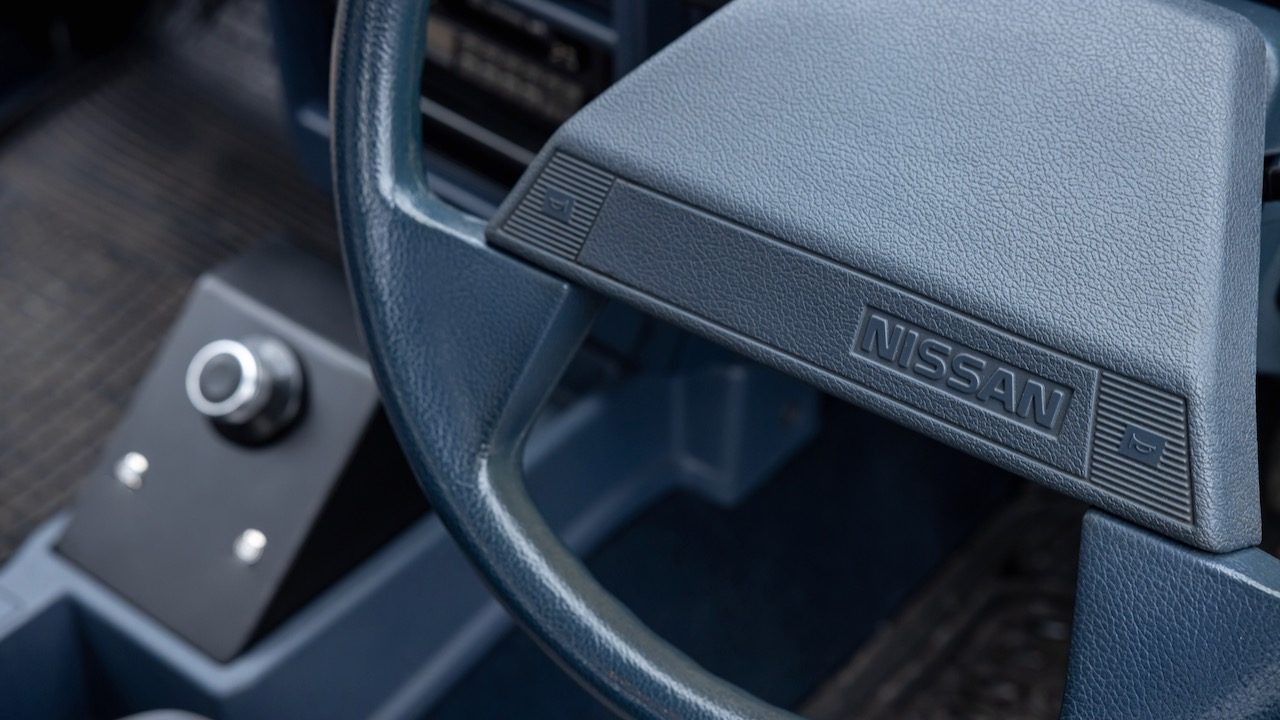 nissan electrifica compacto 35 anos newbird 15 jpg