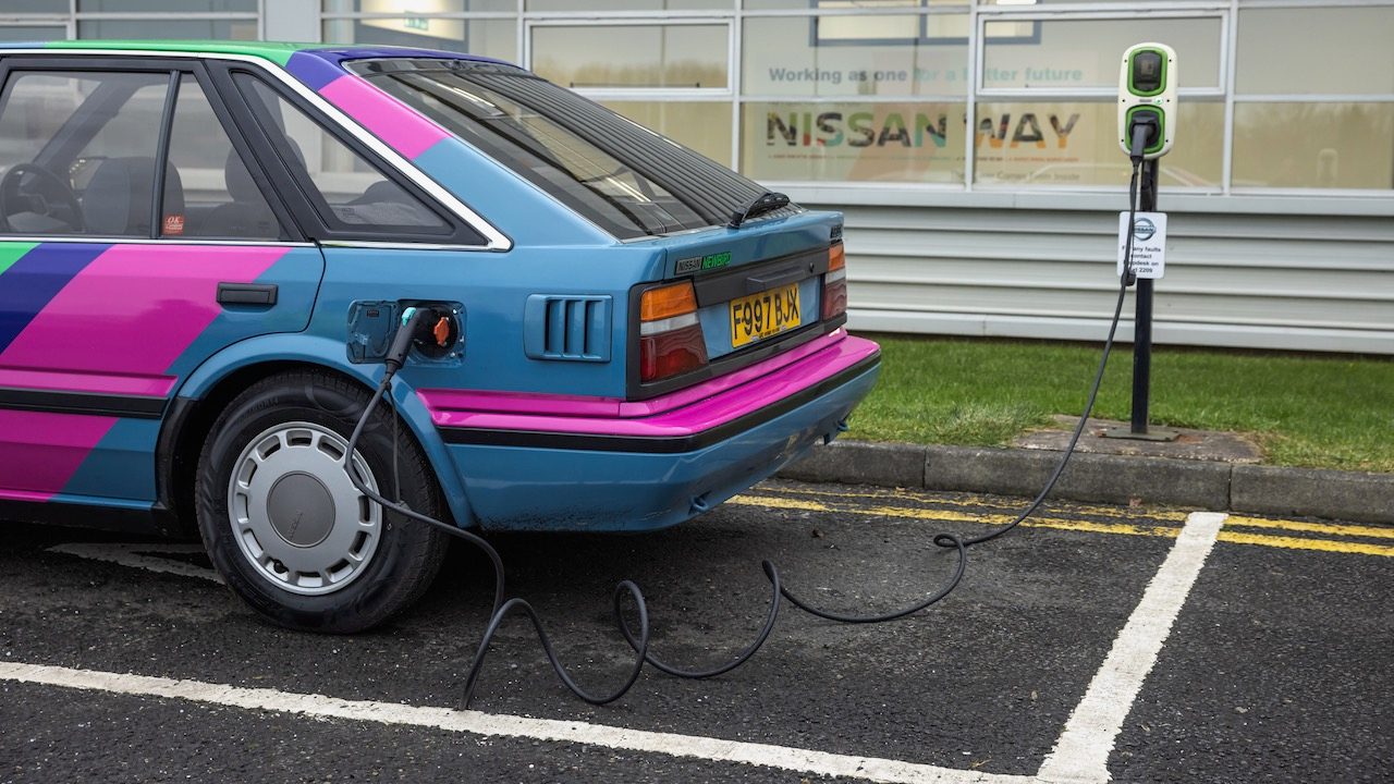 nissan electrifica compacto 35 anos newbird 19 jpg