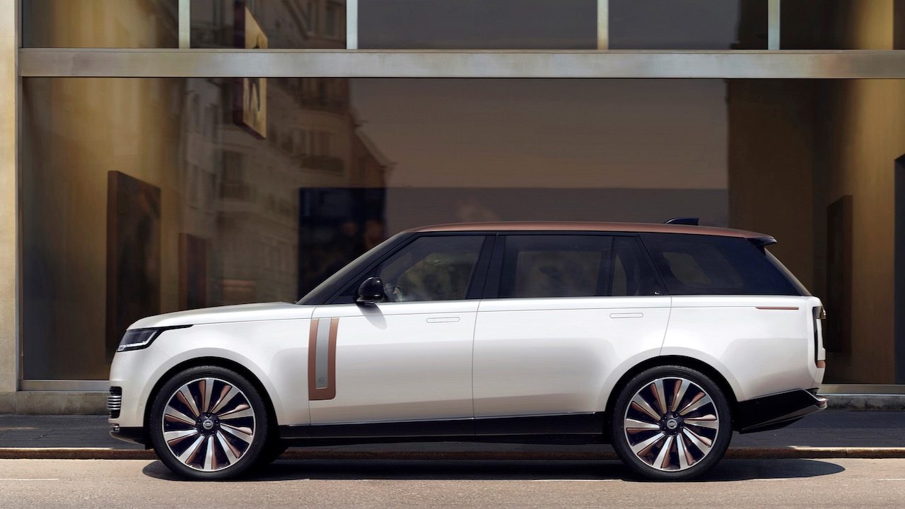 range rover sv 2023 rr 23my lwb serenity 171221 001 small