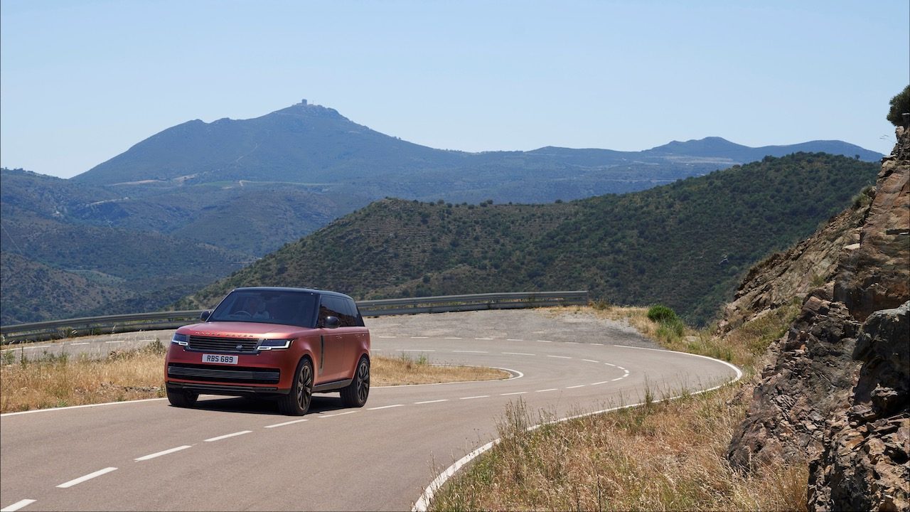 range rover sv 2023 rr 23my swb intrepid 171221 002 small