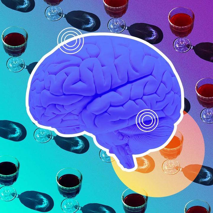 Un cerebro visto desde el costado, sobre un fondo en el que aparecen copas de vino.