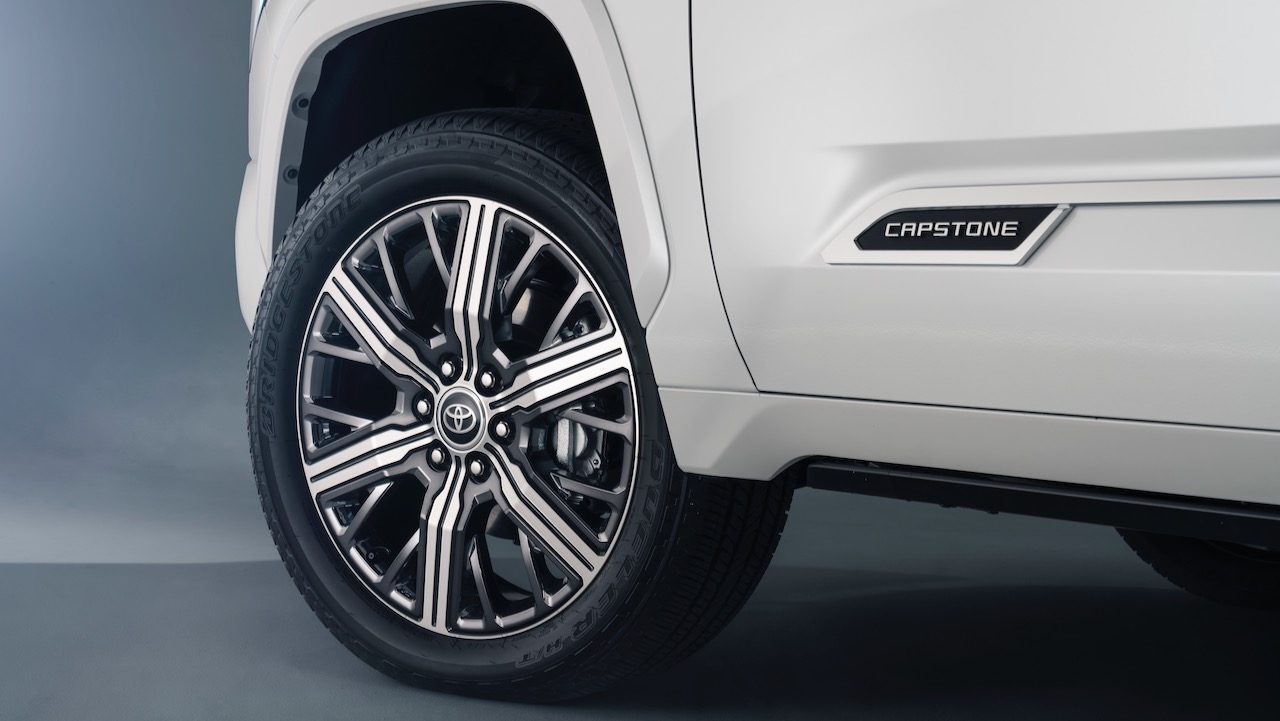 toyota tundra capstone 2022 007