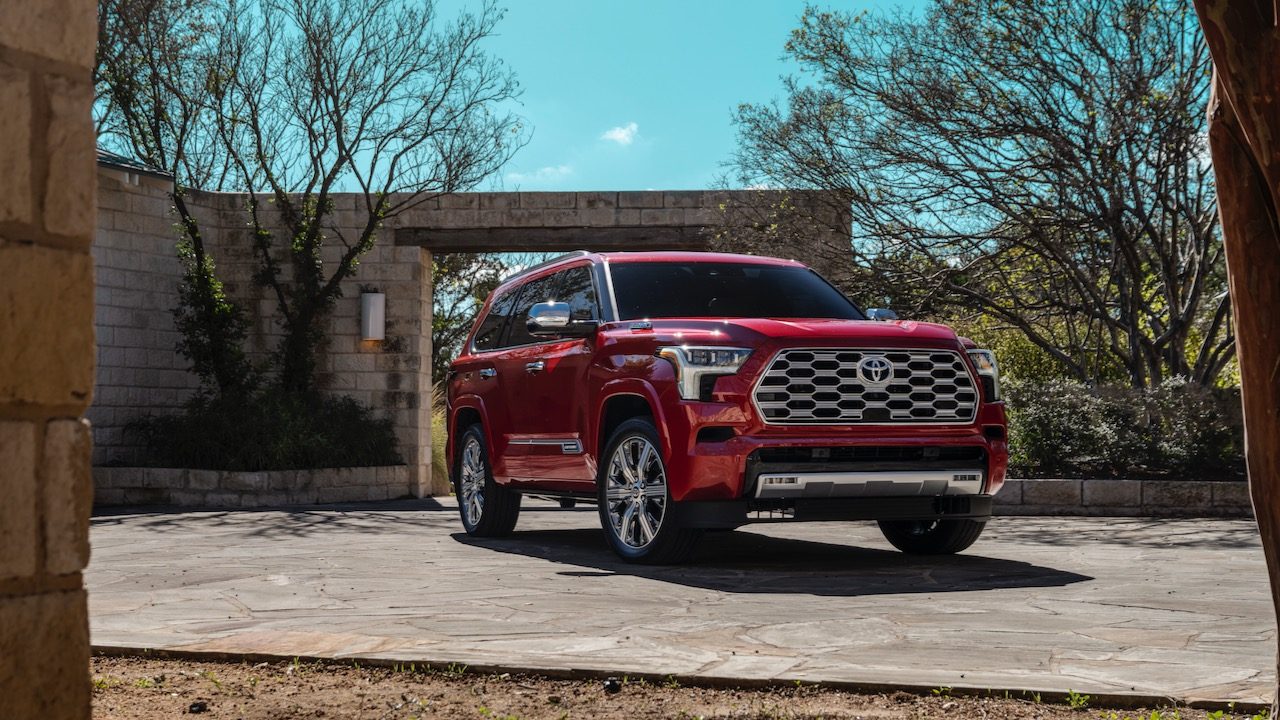 toyota sequoia 2023 capstone 002