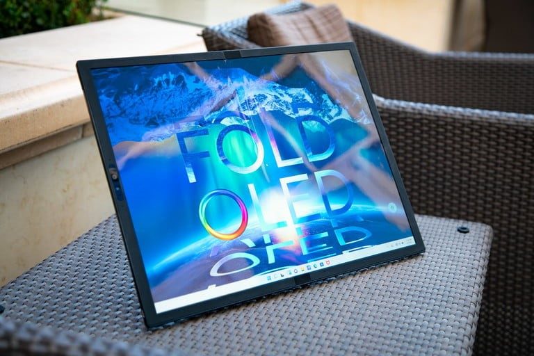 asus zenbook 17 fold ces 2022 4