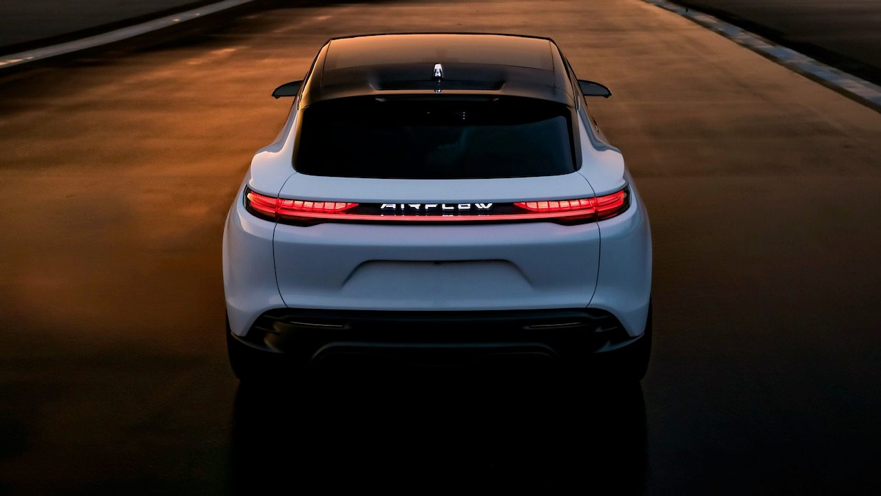 chrysler airflow concept ces2022 a crystal led taillight runs the full width of  accentuating vehicle s wide stance