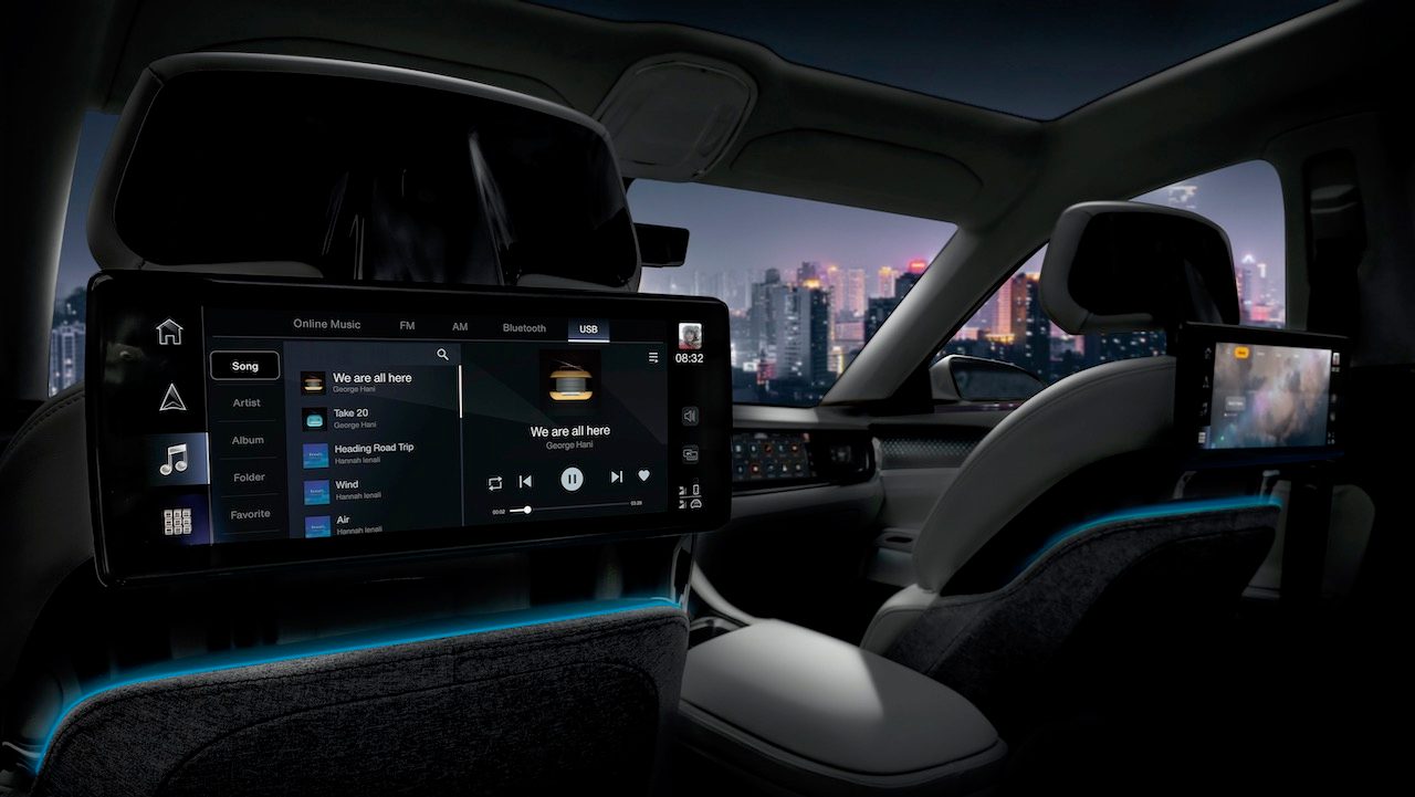 chrysler airflow concept ces2022 each screen in the is a personalized space to access digital world via connected entertainme