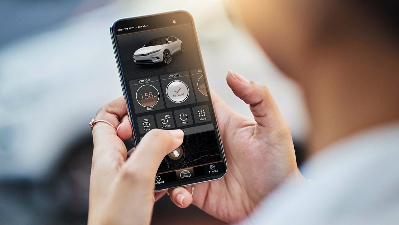 chrysler airflow concept ces2022 mobile application