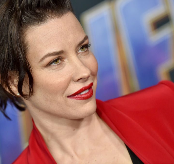 La imagen muestra a la actriz Evangeline Lilly.
