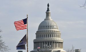 El Congreso de Estados Unidos impulsa una iniciativa conocida como Ley TLDR, que busca simplificar los acuerdos de términos y condiciones.