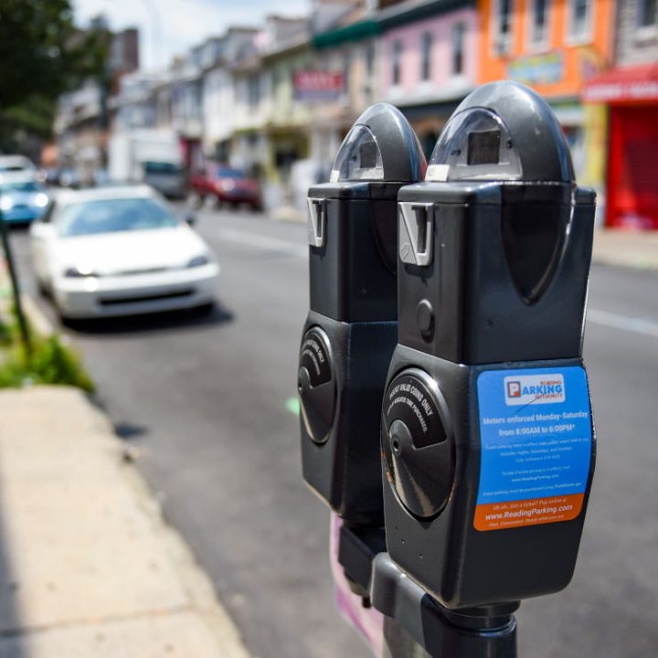 Denuncian fraudes en varias ciudades de EE.UU. en el cobro de parquímetros con códigos QR