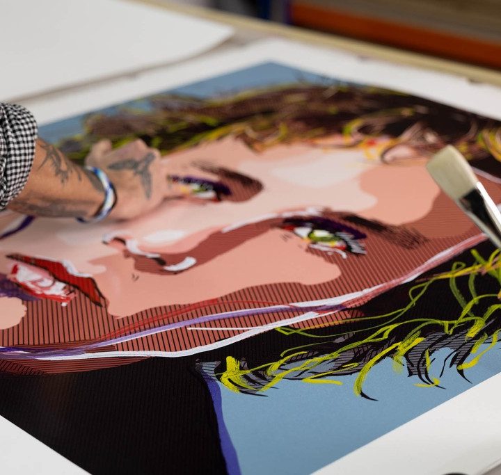 La imagen muestra un cuadro pintado por Johnny Depp.