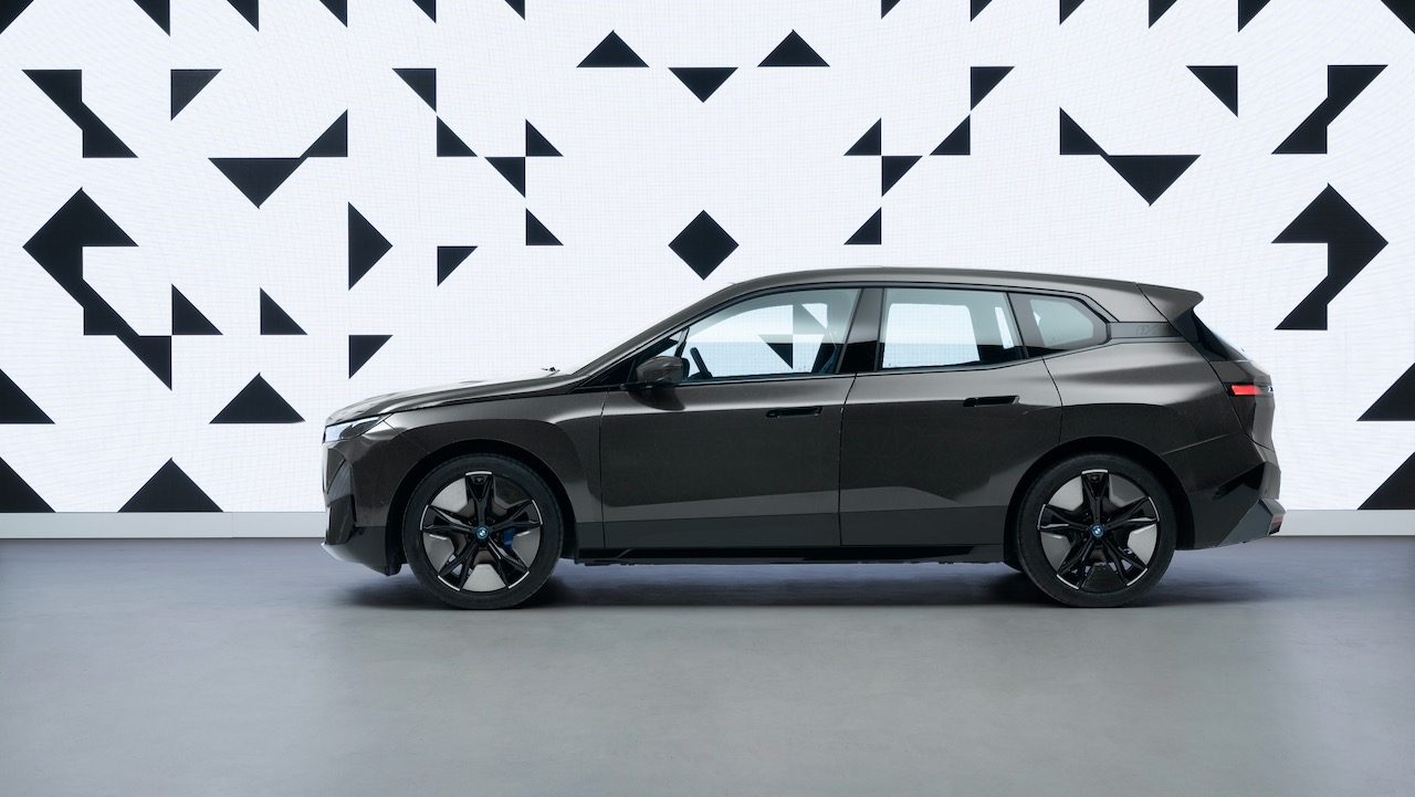 bmw ix flow concept p90447381 highres