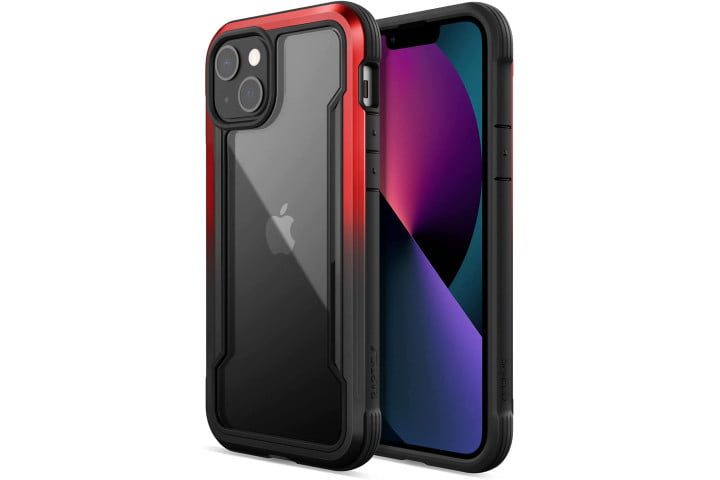 Funda Raptic Shield para el iPhone 13 en rojo y negro.
