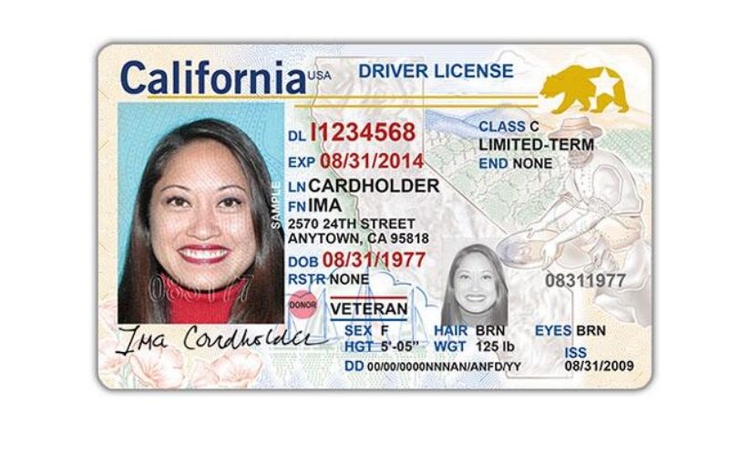 Ejemplo de tarjeta REAL ID