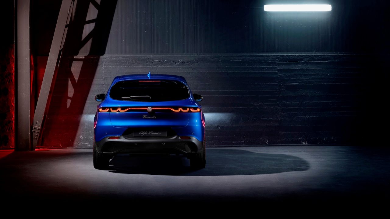 alfa romeo tonale opcion hibrida enchufable 2023 veloce european spec