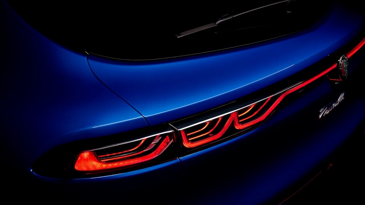 alfa romeo tonale opcion hibrida enchufable 2023 european spec tail lights