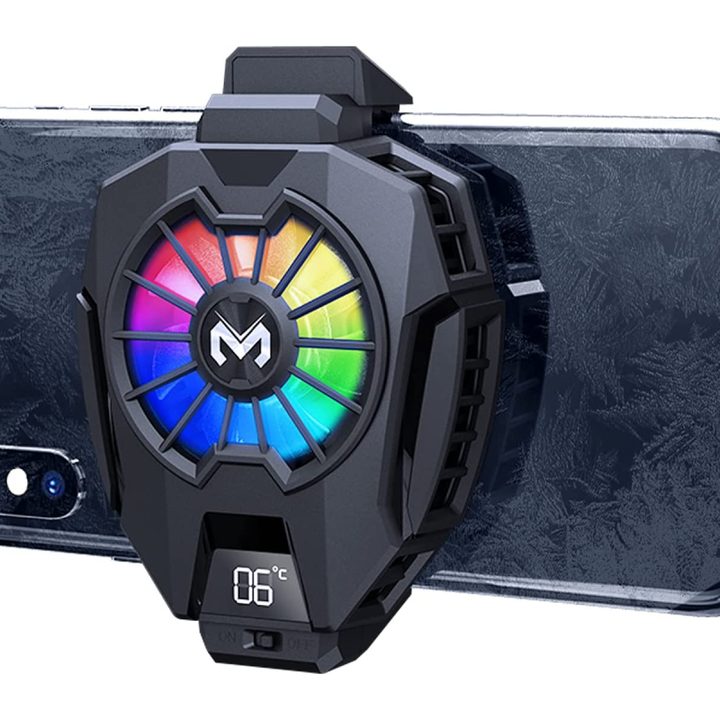 En enfriador para celular sobre un fondo blanco.