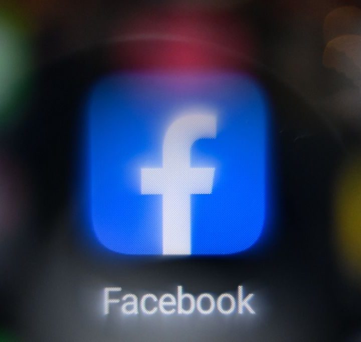 Rusia anuncia una “restricción parcial” de acceso a Facebook, luego de que la red social limitó las publicaciones de medios afines al Kremlin.