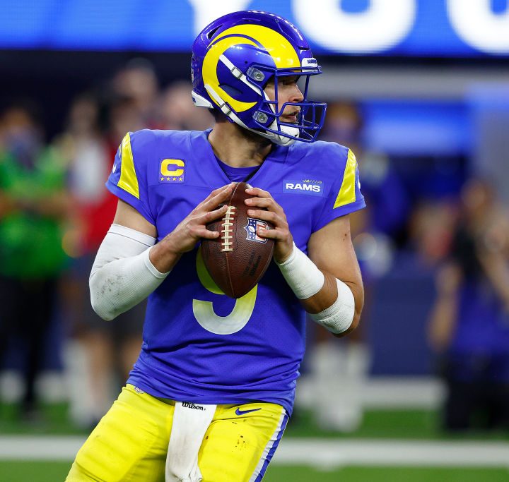 La imagen muestra al equipo Los Angeles Rams de la NFL.