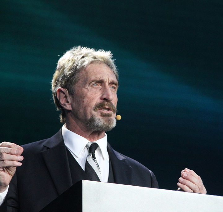 El fundador del antivirus McAfee, John McAfee.