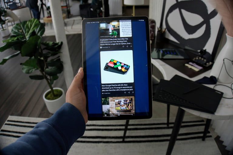 El desplazamiento vertical es posible en la Samsung Galaxy Tab S8.