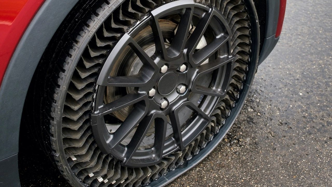 ruedas sin aire gm michelin prototype tire testing at milford