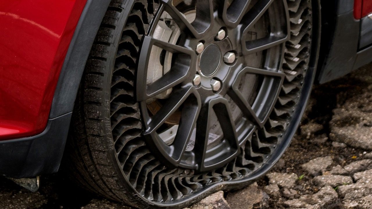 ruedas sin aire gm michelin prototype tire testing at milford