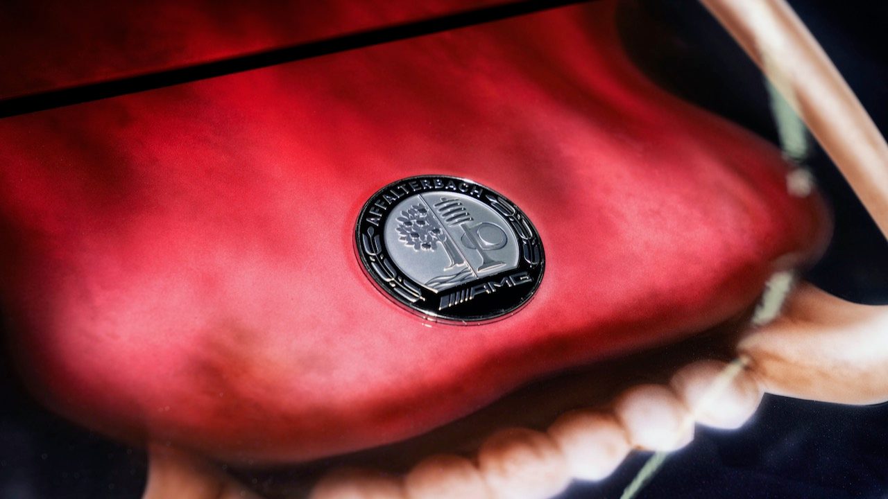 mercedes amg patineta x palace skateboards