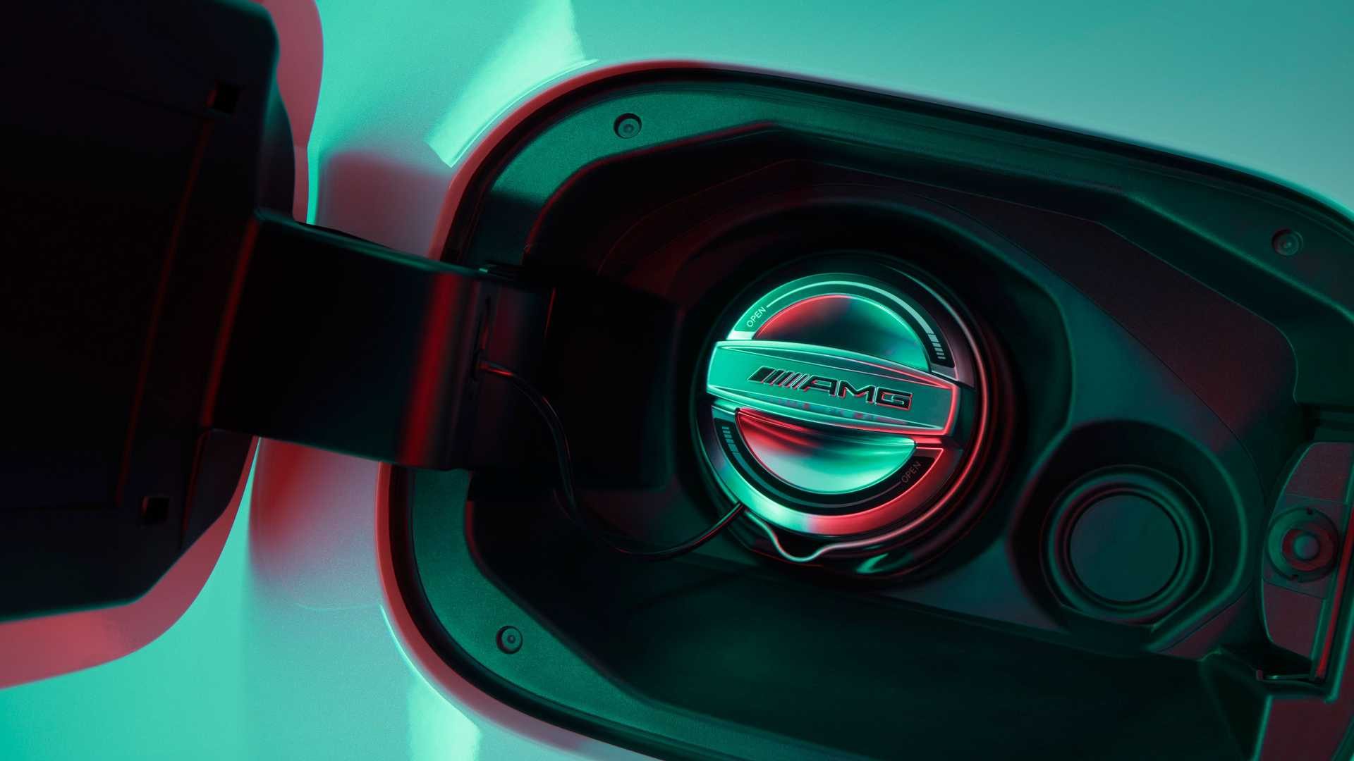 mercedes amg g63 edition 55 22c0091 005special fuel filler cap in silver chrome with lettering