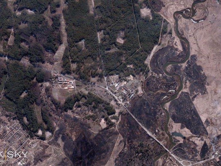 Una imagen satelital muestra cómo avanzan las tropas rusas en Ucrania.