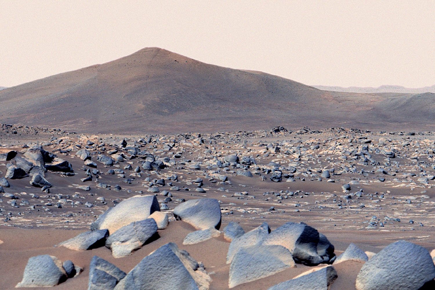 Rocas Ch'ał en el cr&aacute;ter Jezero de Marte