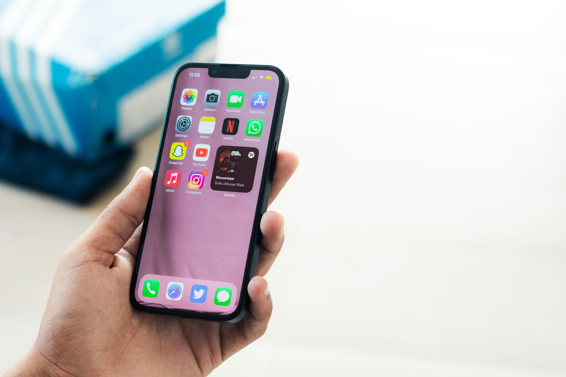 iPhone 13