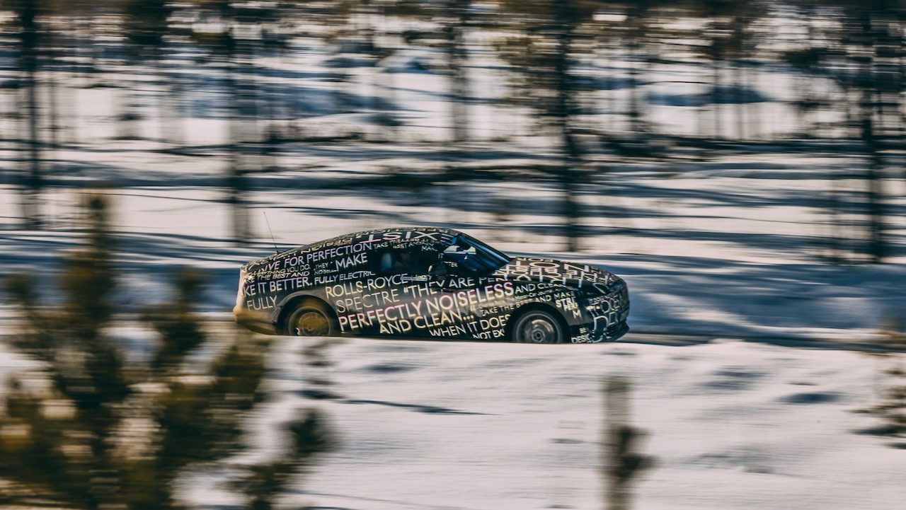 rolls royce spectre electrico pruebas invierno p90456355 highres