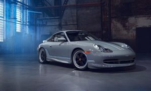 porsche 911 classic club coupe 2022 1600 01