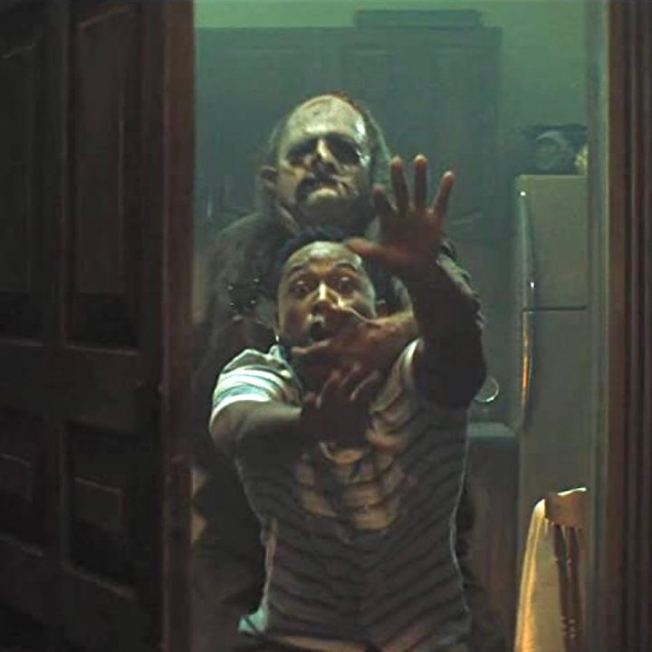 Escena de Texas Chainsaw Massacre (2022).