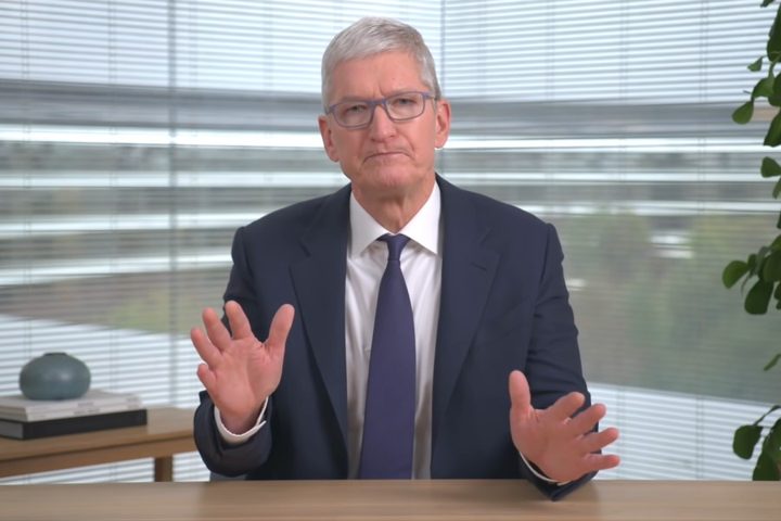 Tim Cook anunció apoyo para los empleados de Apple en Ucrania y respaldo económico para la causa humanitaria