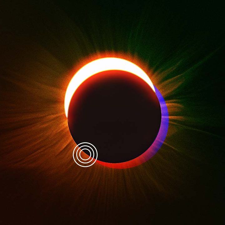Un eclipse solar, que sucede cuando la luna pasa frente al sol y bloquea por completo sus rayos.