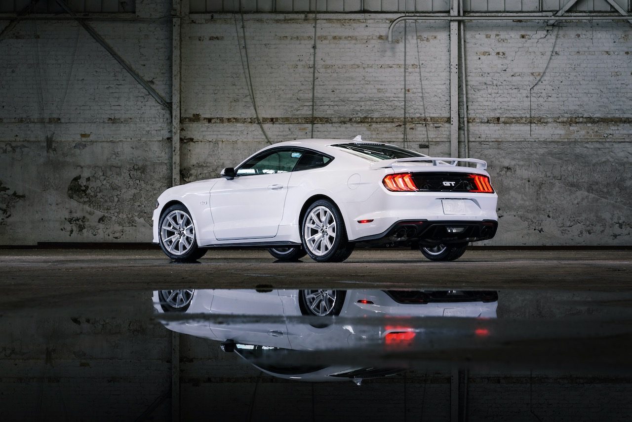 ford mustang deportivo mas vendido mundo 2022 coupe ice white appearance package