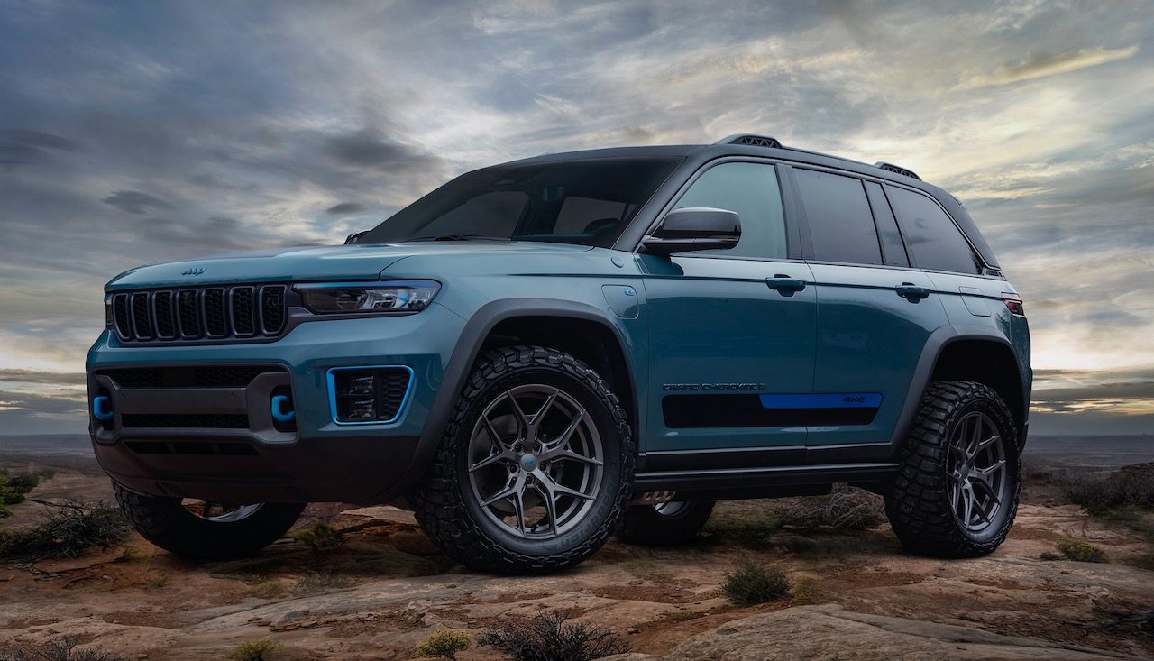 conceptos easter jeep safari 2022  grand cherokee trailhawk phev concept