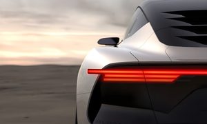 DeLorean eléctrico revela imagen y fecha de su lanzamiento