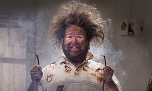 Hombre se electrocuta