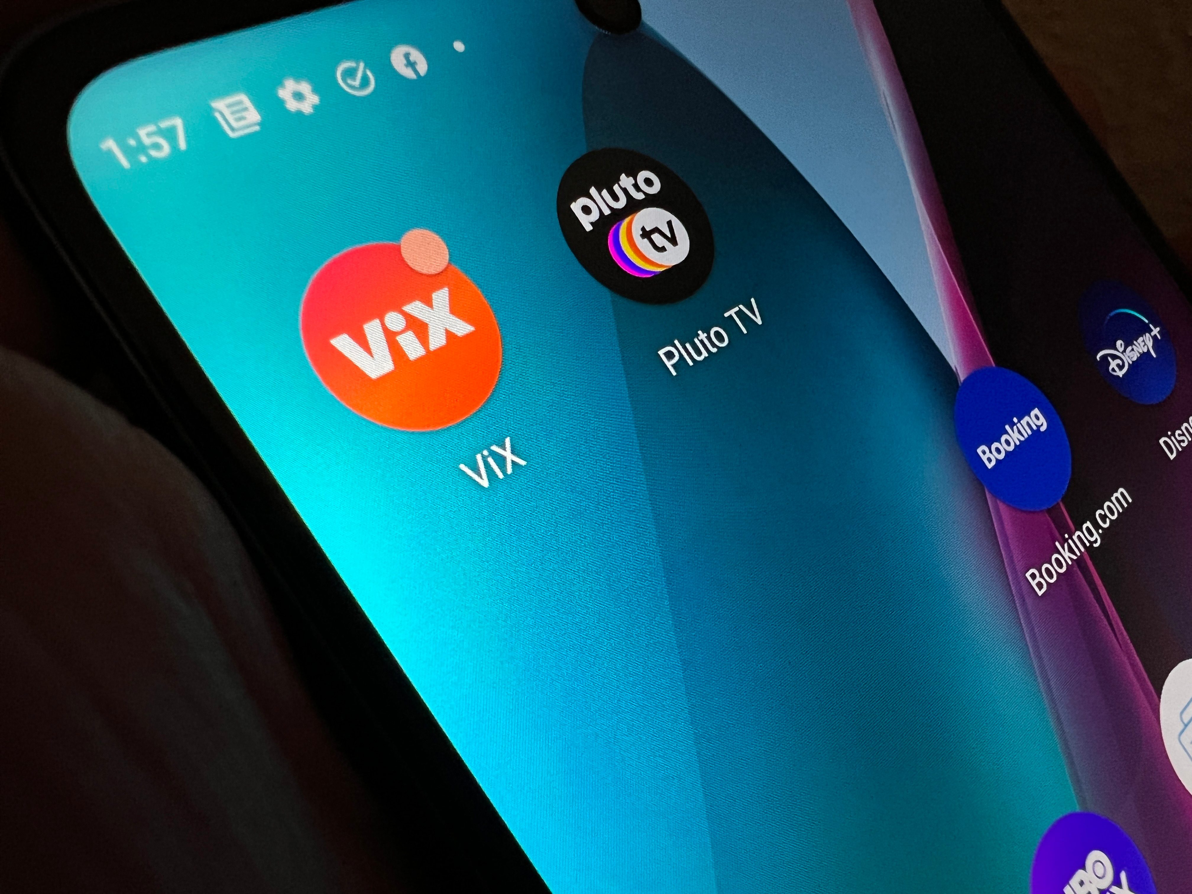 Teléfono está desplegando las aplicaciones ViX y Pluto TV, plataformas de video en streaming gratuito.