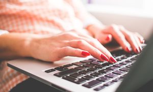 ¿Las redacción no es lo tuyo? Google Docs te da una mano