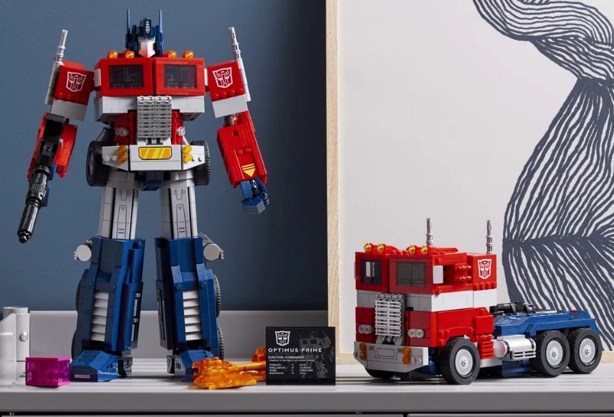 optimus prime lego transformers captura web 12 5 2022 113348 www theverge com